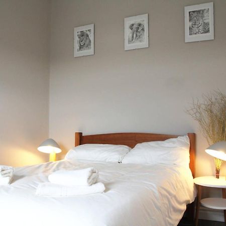 Guestready - Quaint English Flat Near Portobello Лондон Екстериор снимка