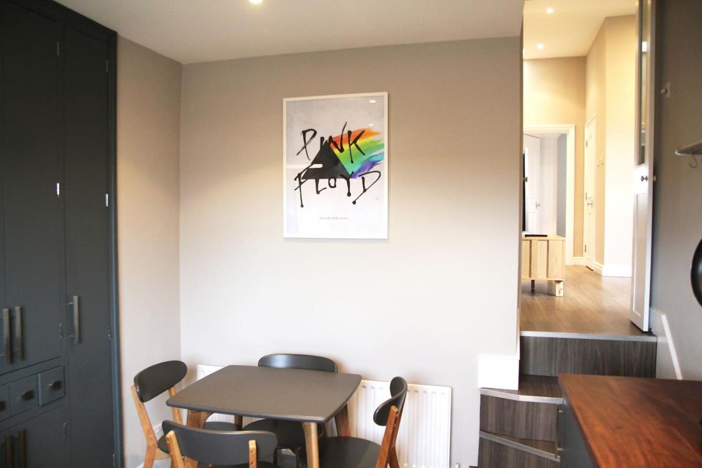 Guestready - Quaint English Flat Near Portobello Лондон Екстериор снимка