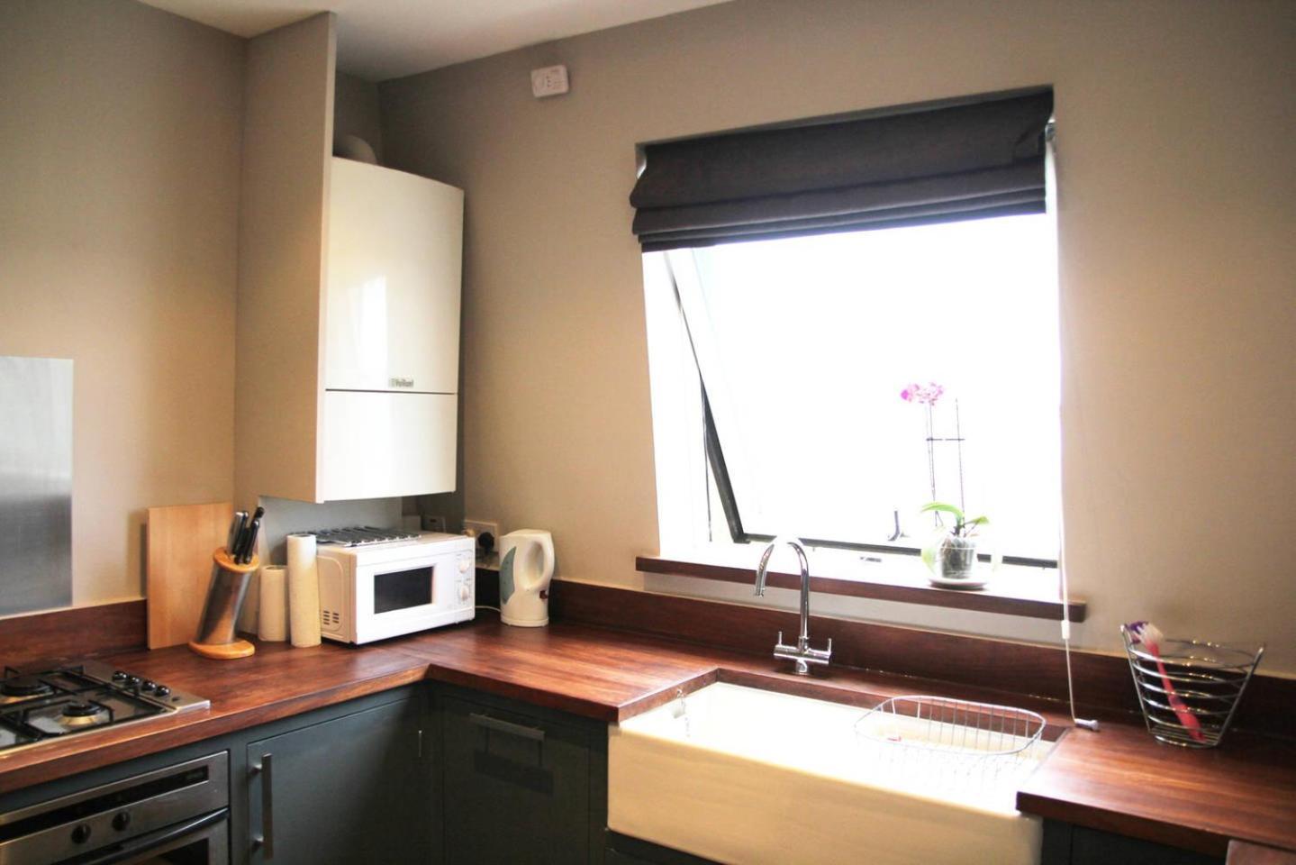 Guestready - Quaint English Flat Near Portobello Лондон Екстериор снимка